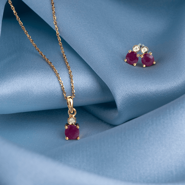 Gemondo Micro Statement Round Ruby & Diamond Pendant In 9ct Yellow Gold