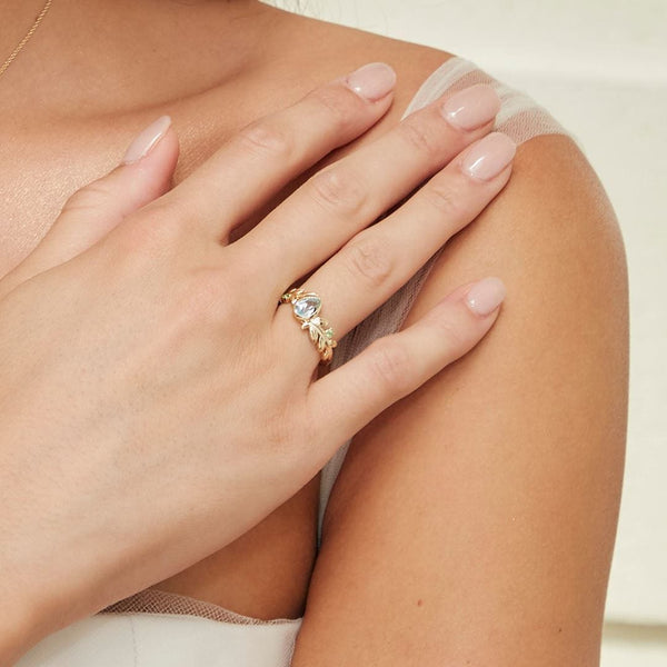 Gemondo O Leaf Sky Blue Topaz & Tsavorite Ring In 9ct Yellow Gold