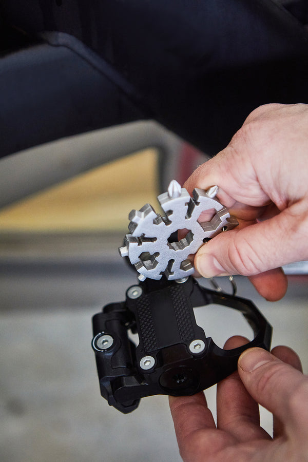 Gentlemen's Hardware Snowflake Tool