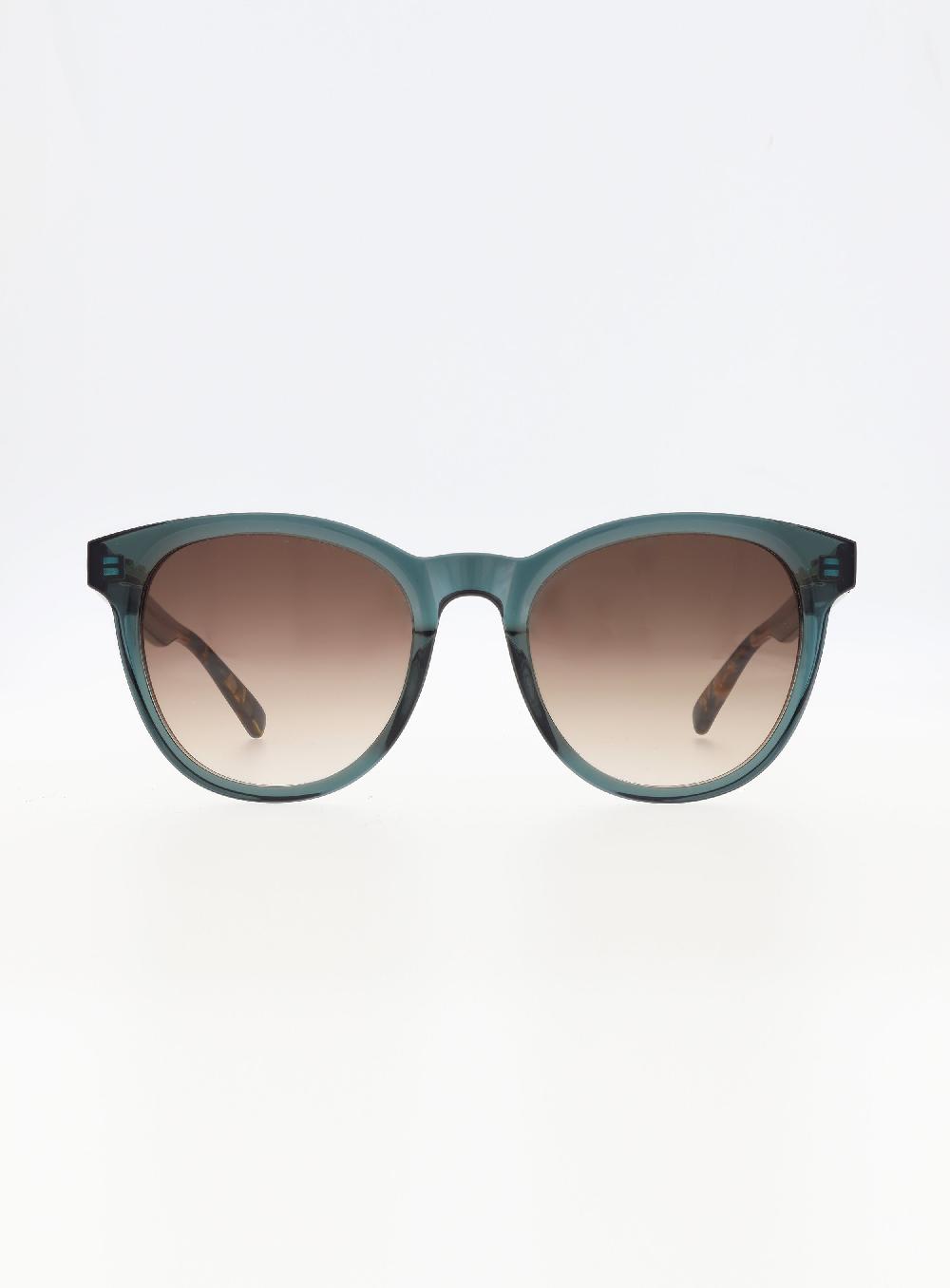 george gina & lucy Eyela