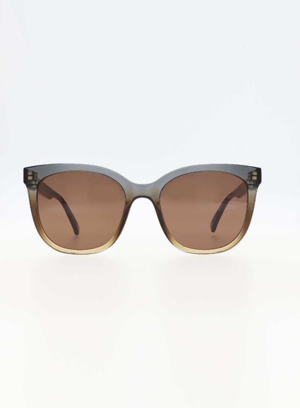 george gina & lucy Eyeleen