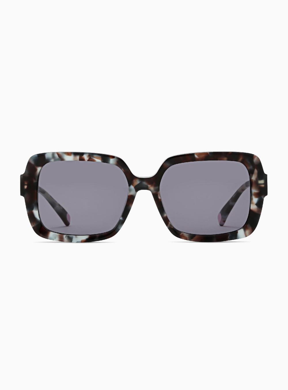 george gina & lucy Foreseyeght