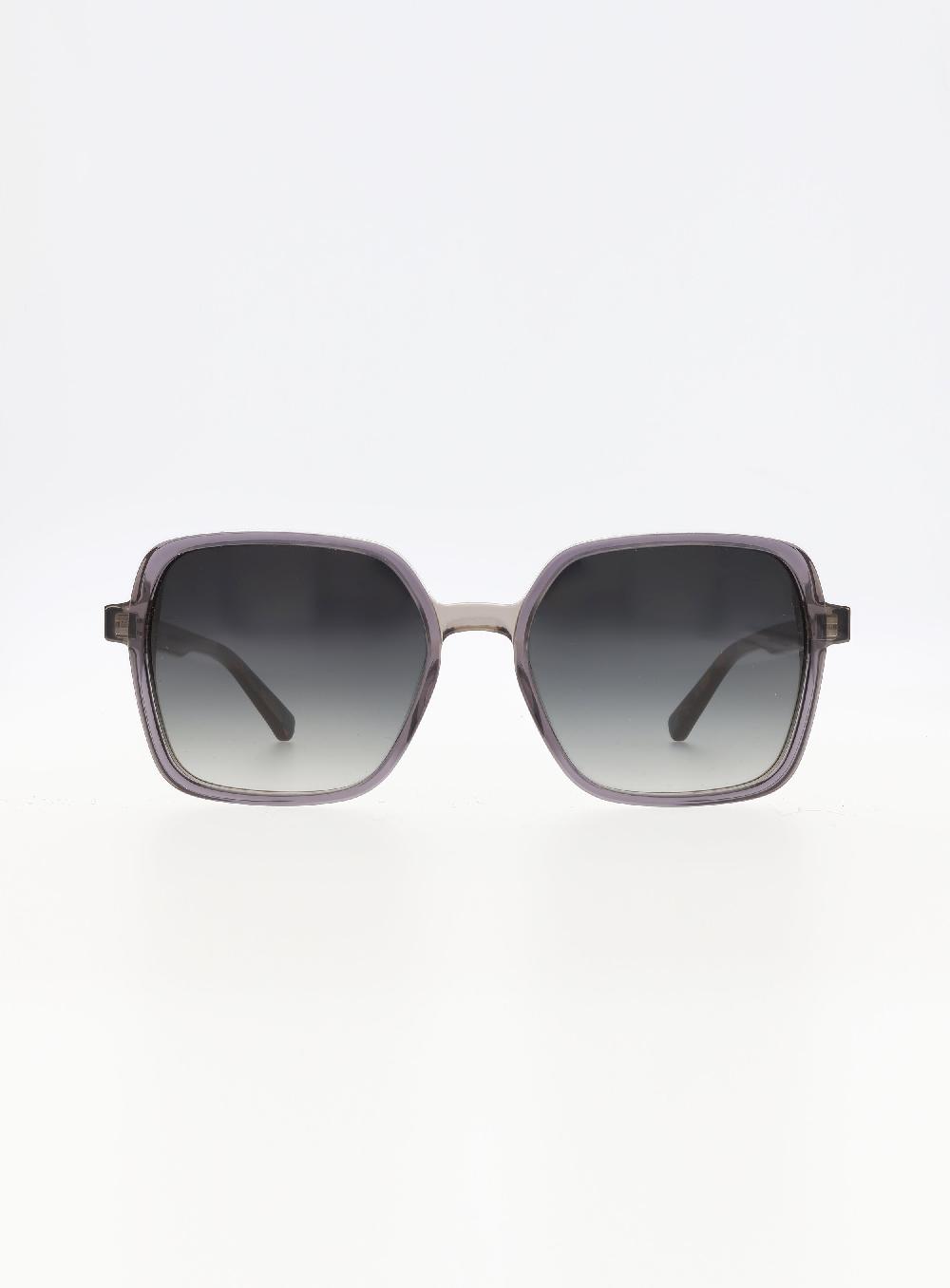 george gina & lucy Heyedi