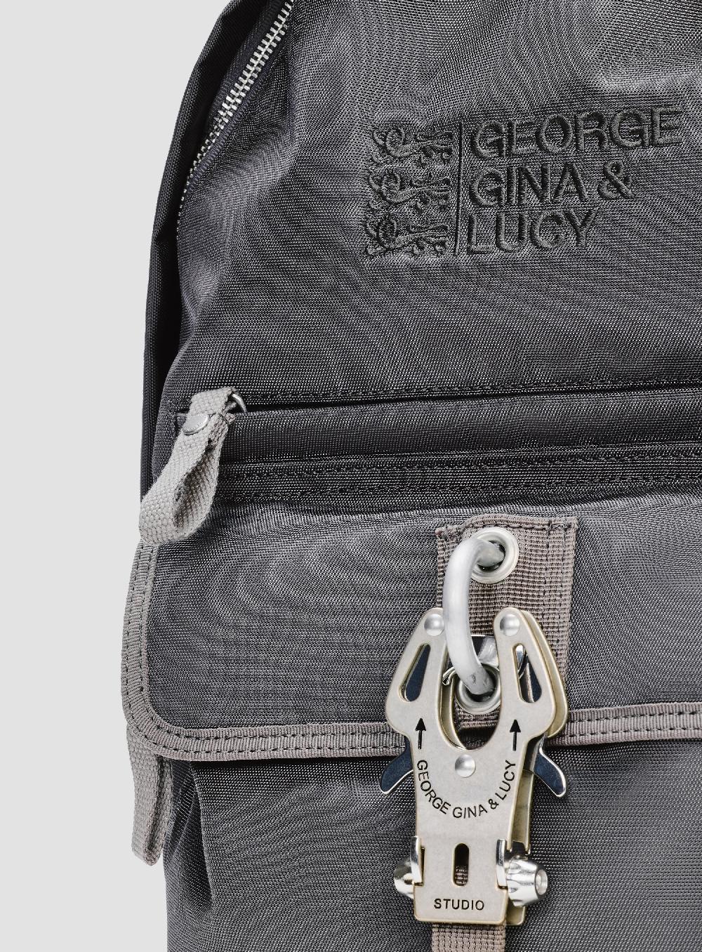 George Gina & Lucy HUNCHBAG