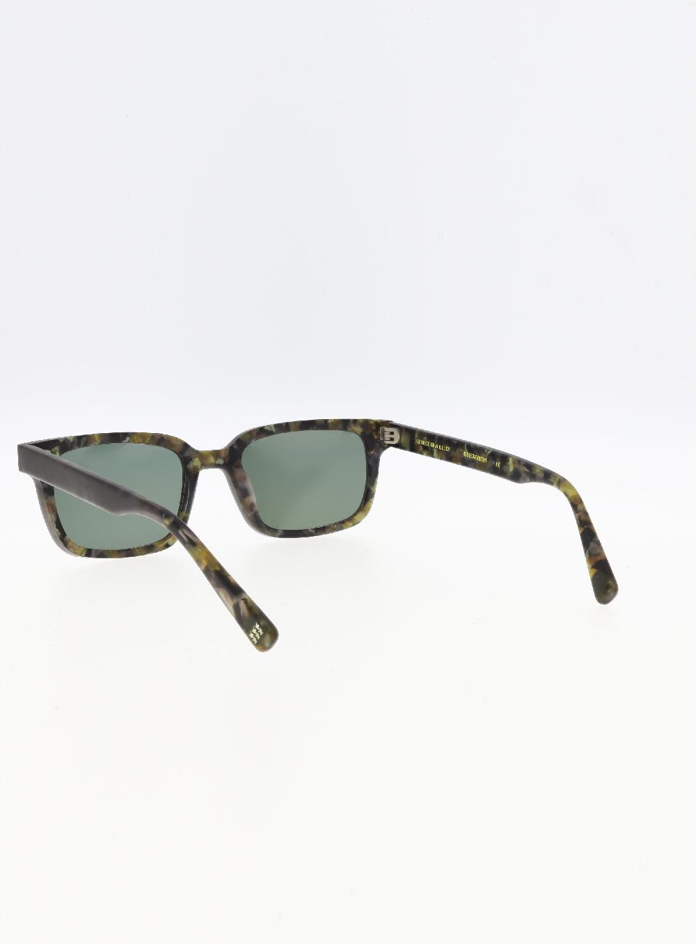 George Gina & Lucy Kamrat Sun