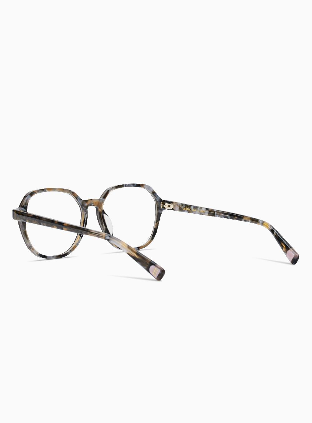 George Gina & Lucy Loveseek