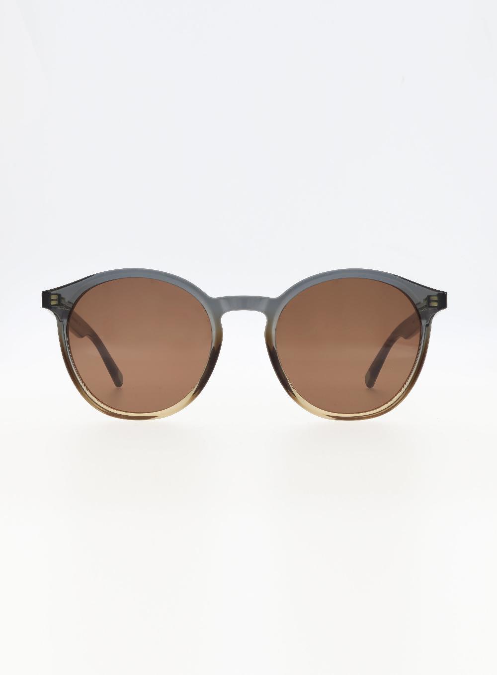 George Gina & Lucy Meyera