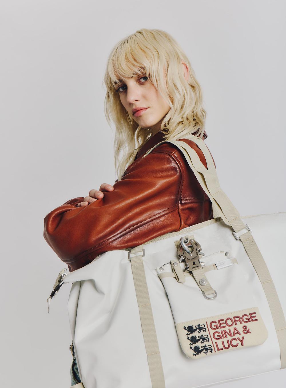 George Gina & Lucy MIDRANGE