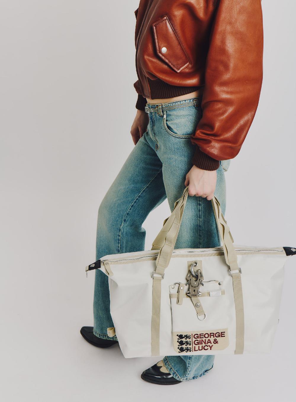 George Gina & Lucy MIDRANGE