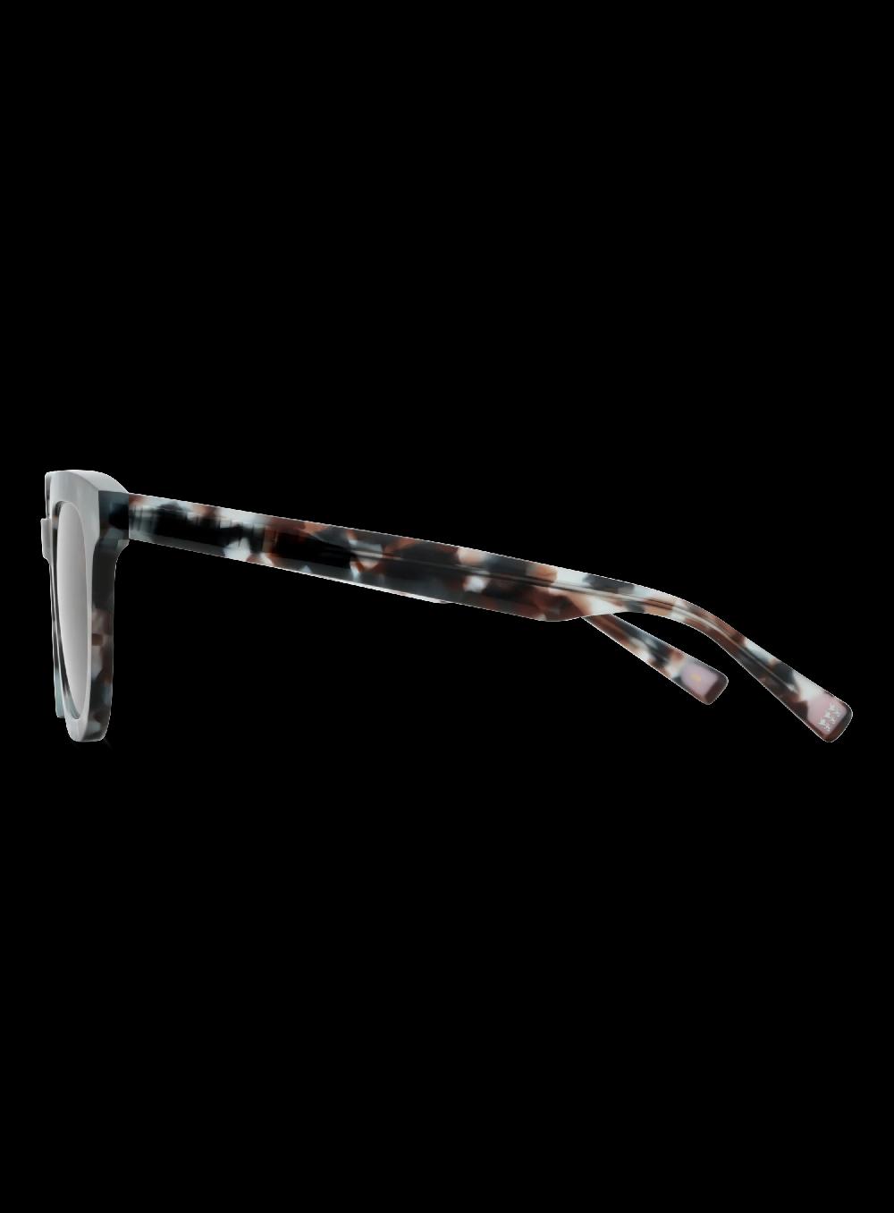 George Gina & Lucy SURVEYEVOR