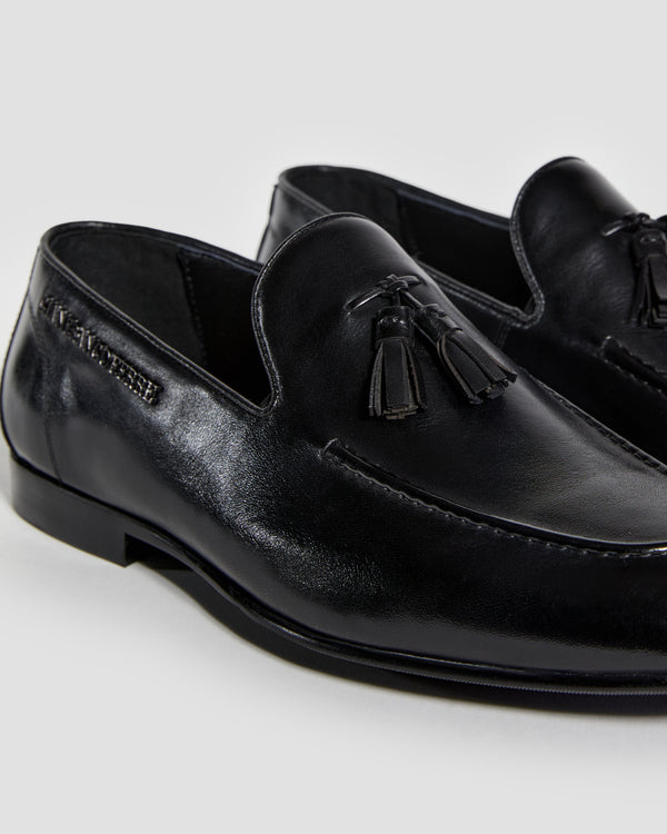 Gianfranco Ferre Luxe Tassel Loafers Black