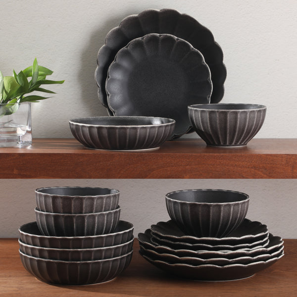 Gibson Home Gibson Elite Malibu Shore 16 Piece Scallop Stoneware Reactive Glaze (Service For 4) Ceramic Plates And Bowls Dinnerware Set