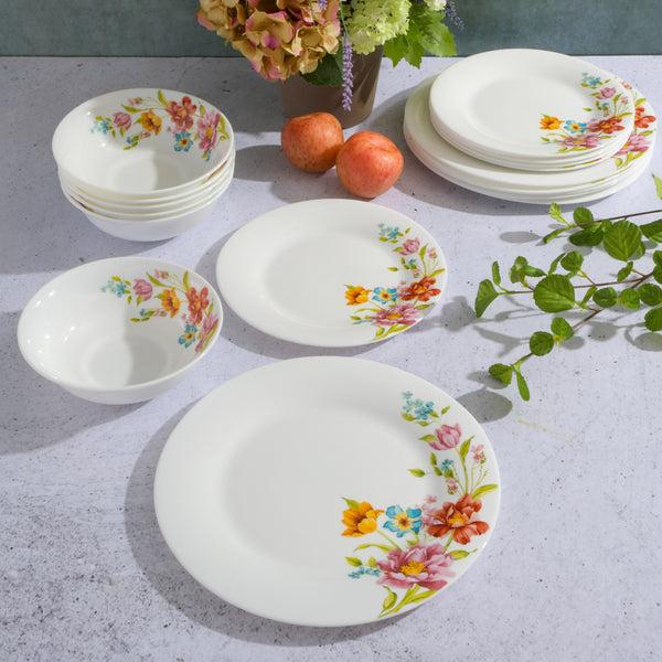 Gibson Home Gibson Home Ultra Round 18-Piece Opal Glass Dinnerware Set
