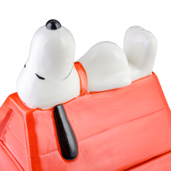 Gibson Home Peanuts Classic Snoopy Doghouse 11" Ceramic Cookie Jar W/ Fitted Lid