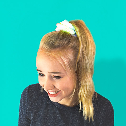 gift republic Light Up Scrunchie