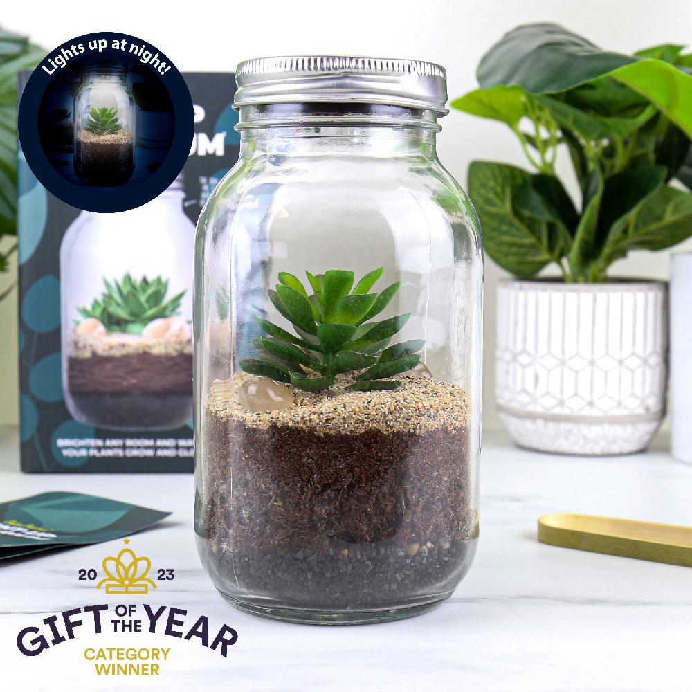 Gift Republic Solar Powered Light-up Terrarium