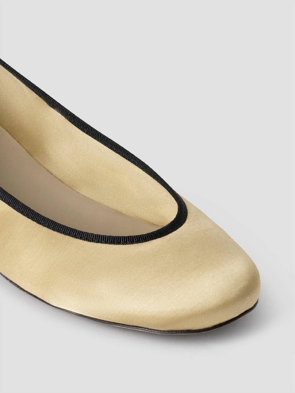 Gimaguas Bailarina Saten Gold Satin Ballerina Flats For Women With Black Trim