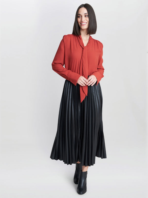 Gina Bacconi Shelby Pussybow Blouse