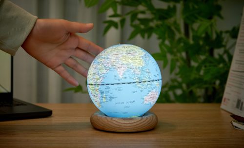 Gingko AtlasGlobe Lamp