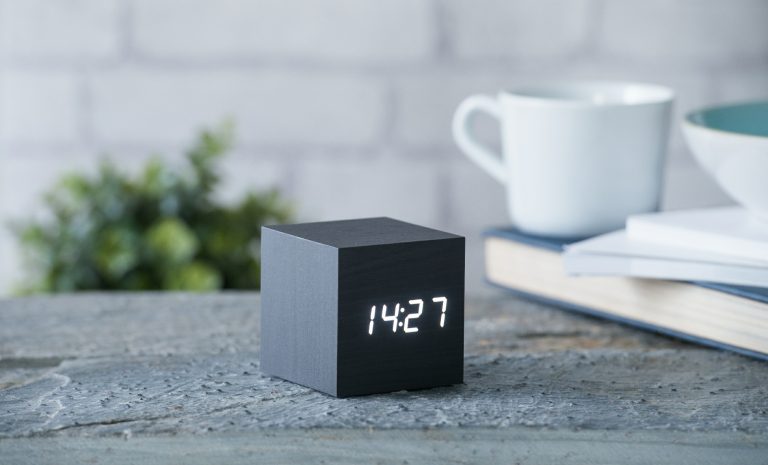Gingko Cube Click Clock