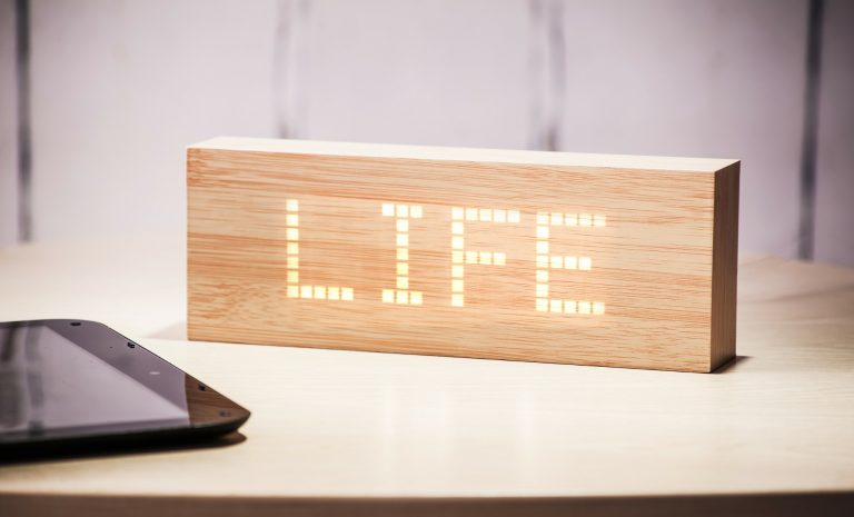 Gingko Message Click Clock