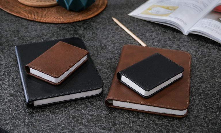Gingko Smart Book Light (Fibre Leather)