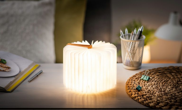 Gingko Smart Book Light (Linen Fabric)