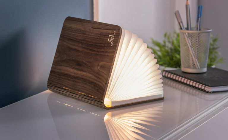 gingko Smart Book Light (Natural Wood)