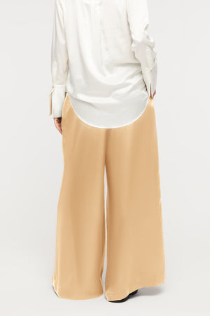 Ginia Adele Pant