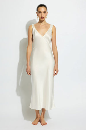 Ginia Day To Night Slip Creme