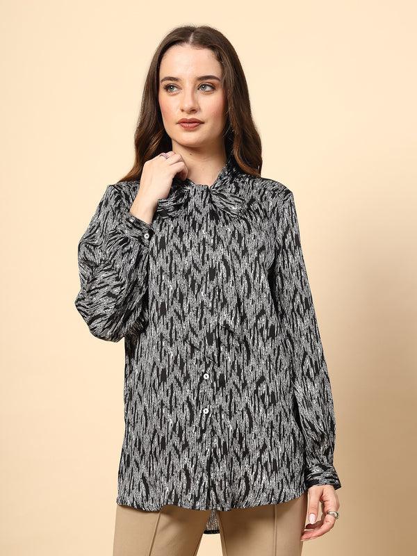 gipsy Black Top with Shine Button and Collar Tie