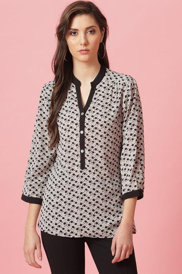 gipsy Gipsy Black & White Medium Length V- Neck Polyester Tunic Black White Print