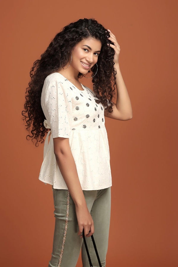 gipsy Cloud Hue Embellished Top Off White