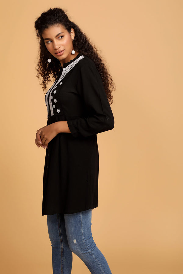 Gipsy Gipsy Black Poly Rayon Crepe Tunic