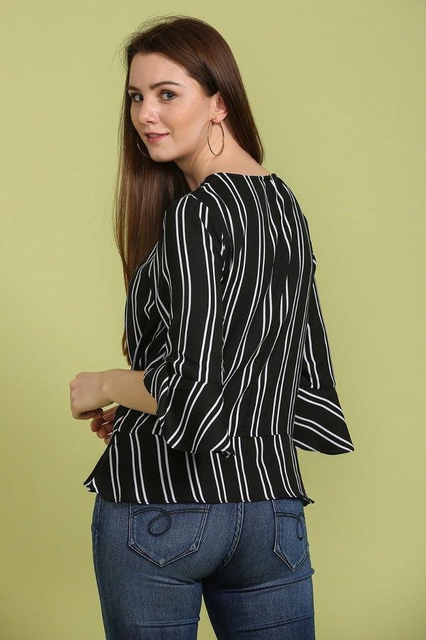 Gipsy Smashing Front Knot Top Black