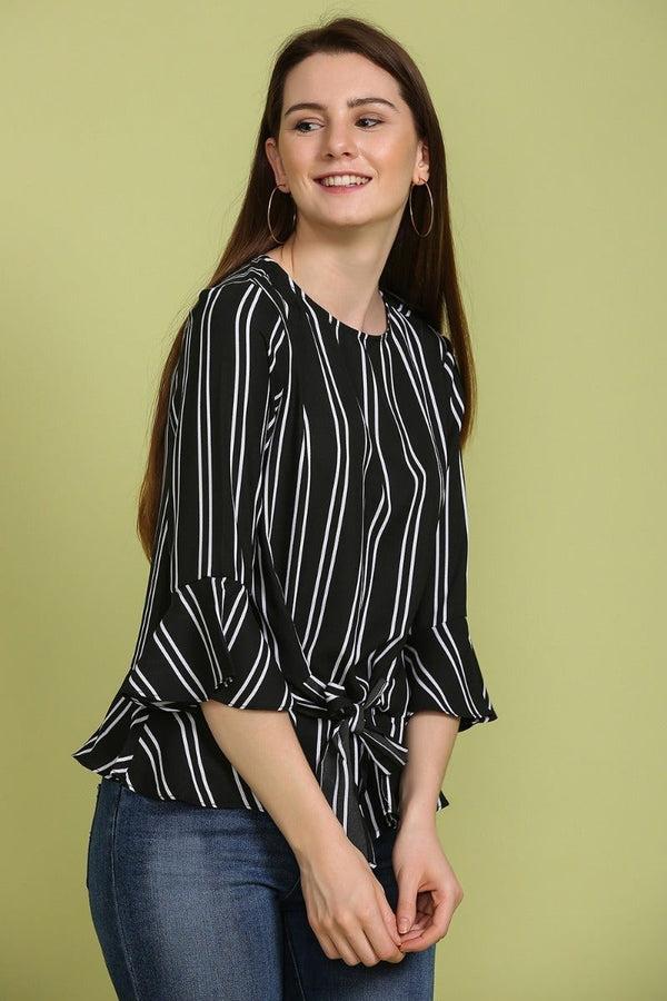 Gipsy Smashing Front Knot Top Black