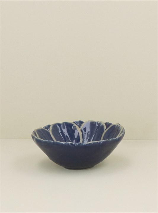 Gisela Graham Stoneware Bowl - Navy Flower