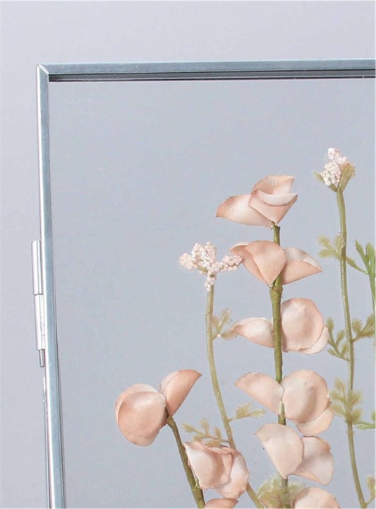 Gisela Graham Glass Frame - Floating Silver Metal Edge