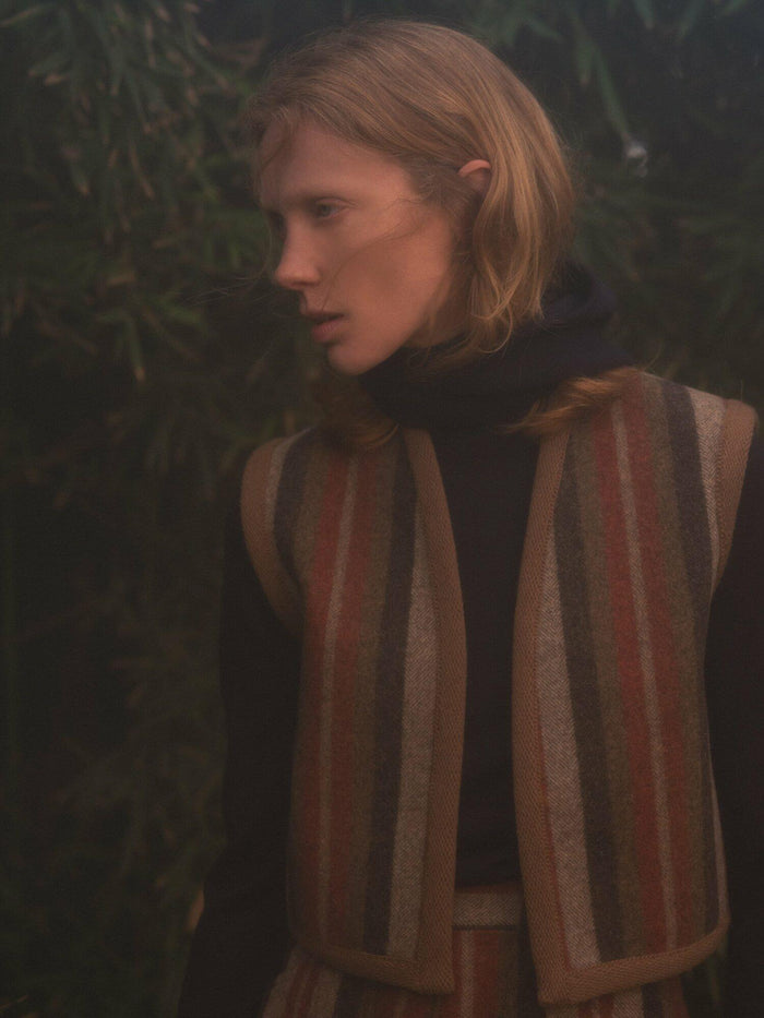 Giuliva Heritage Collection Lia Vest In Wool Stripes