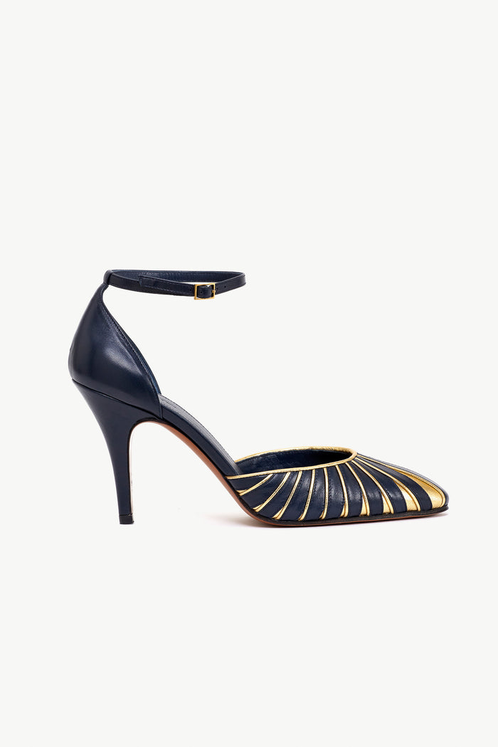 giuliva heritage collection Midnight Pump in Leather