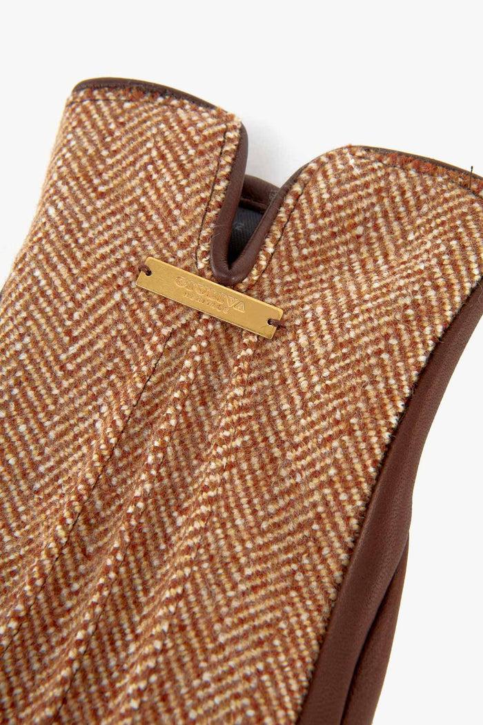 Giuliva Heritage Collection Norfolk Gloves In Fabric And Leather