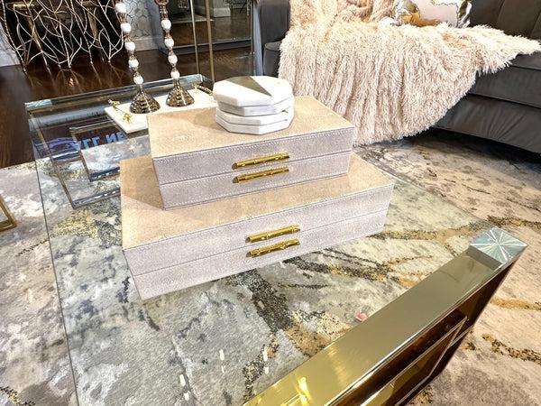 Glam Style Brass & Marble Coasters | Handcrafted Geometric White Marble Coasters With Brass Inlay For Your Drinks Beverages & Wine/Bar Glasses (Set Of 4)