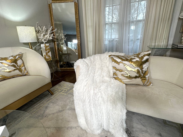 glam style Decorative Extra Soft Faux Fur Throw Blanket 50" x 60"