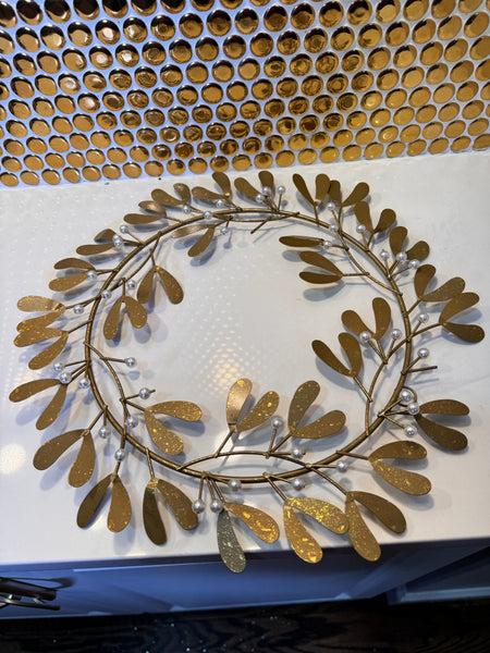 glam style Gold and Pearl Reef