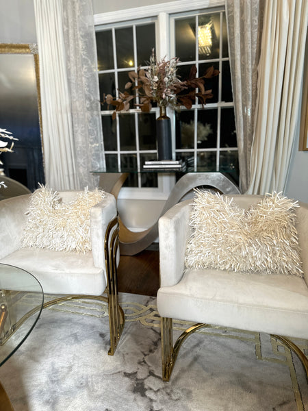 Glam Style Logan White Woven Shaggy Pillow