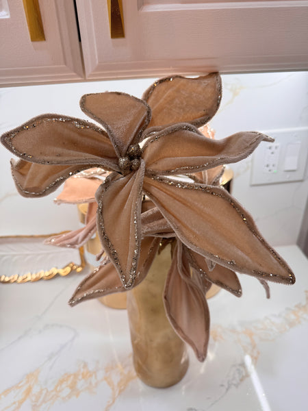 glam style Velvet Blush Flower
