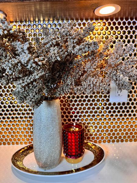 Glam Style Holiday Luxury Scented Candle In Red And Gold