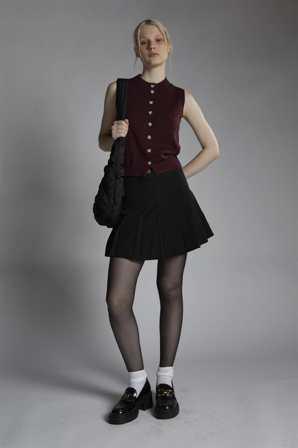 glamorous Burgundy Sleeveless-Vest Button-front-Top