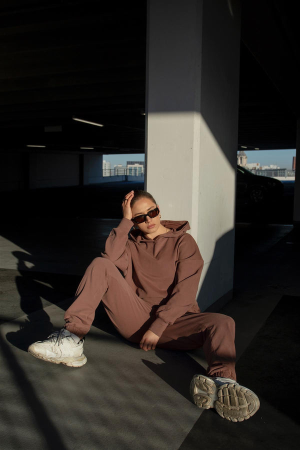 Glamorous Agon Lounge Slouchy Fit Joggers - Coffee