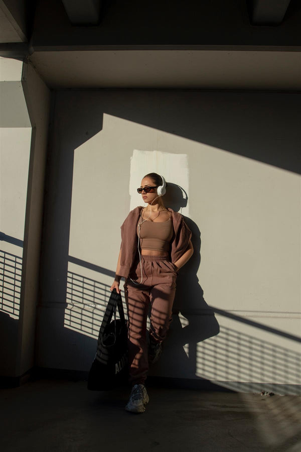 Glamorous Agon Lounge Slouchy Fit Joggers - Coffee